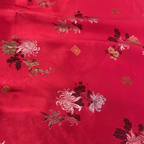 Silky Asian dress - Picture 5 of 8